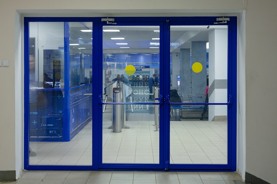 Противопожарная перегородка с дверью