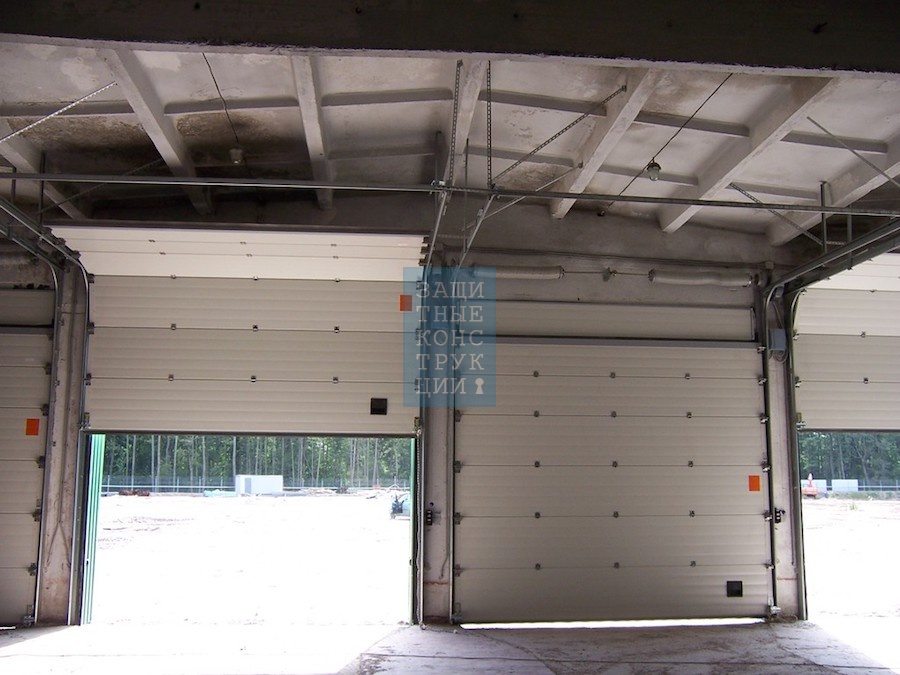 Подъемно-секционные ворота